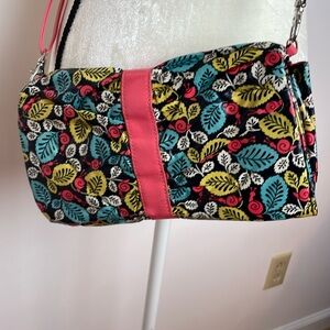 Vera Bradley Crossbody Vinyl Print Happy Snails Frill